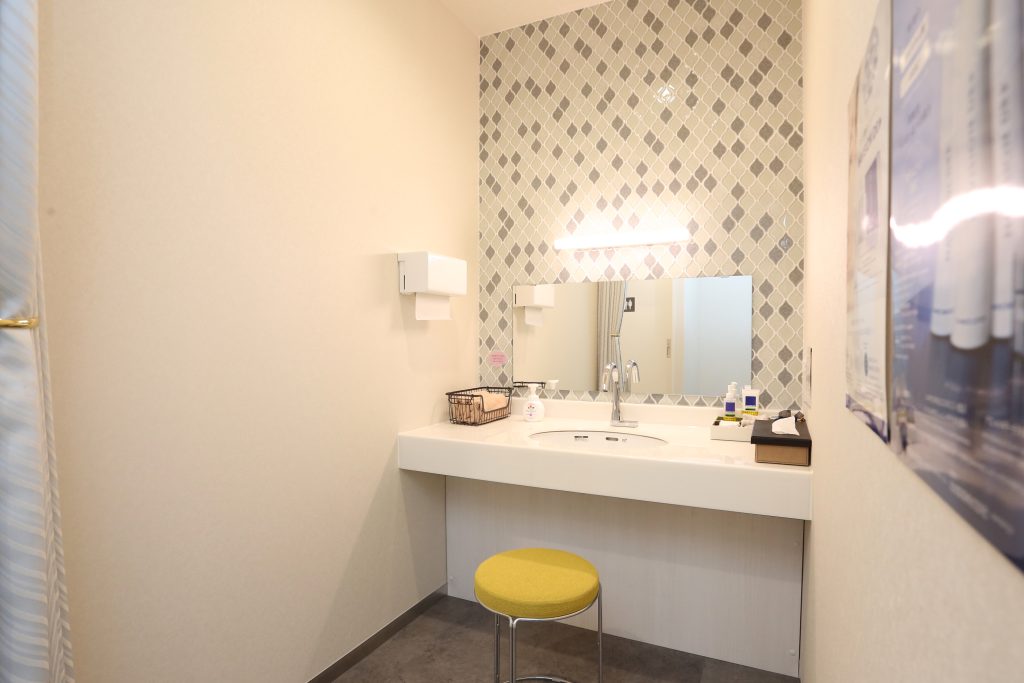 パウダールーム